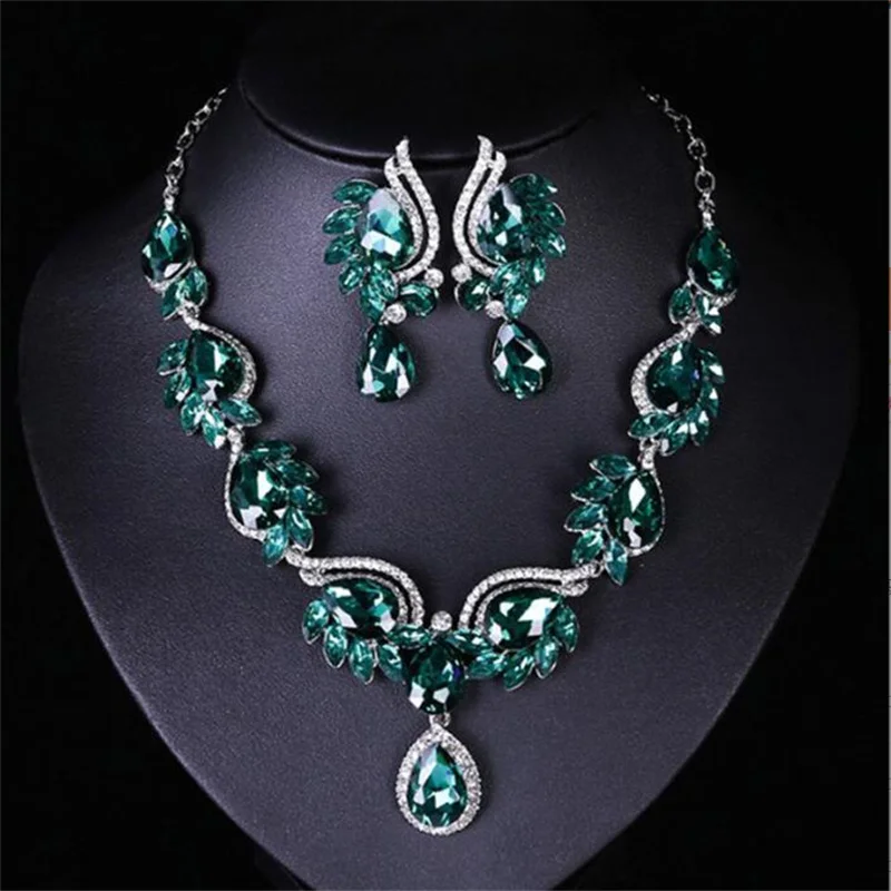 

3AAA water drop glass necklace earring set. Accessories for the fashion banquet. Women's Necklace