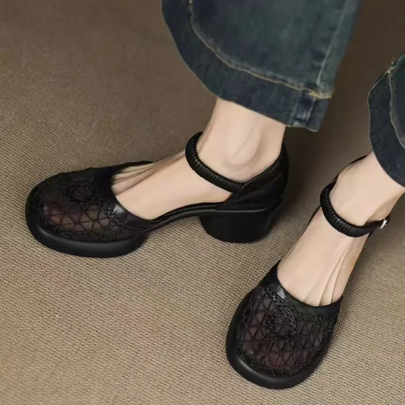 

Женские босоножки на толстом каблуке в сетку, новинка 2023 года, летние туфли на полой одинарной платформе с пряжкой одного слова, туфли-фонарики с круглой головкой