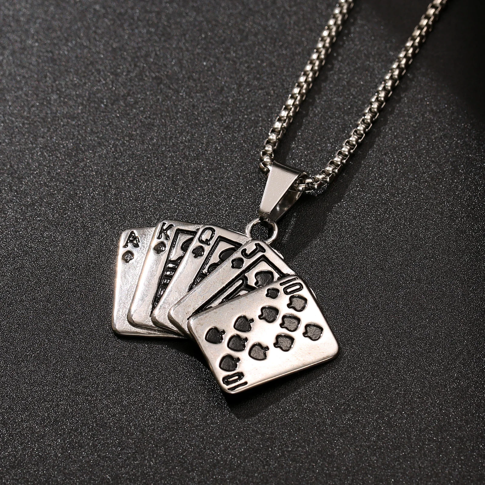 Collar con Colgante Vintage Spades Royal Flush, Acero Inoxidable Plateado, Ajustable e Hipoalergénico