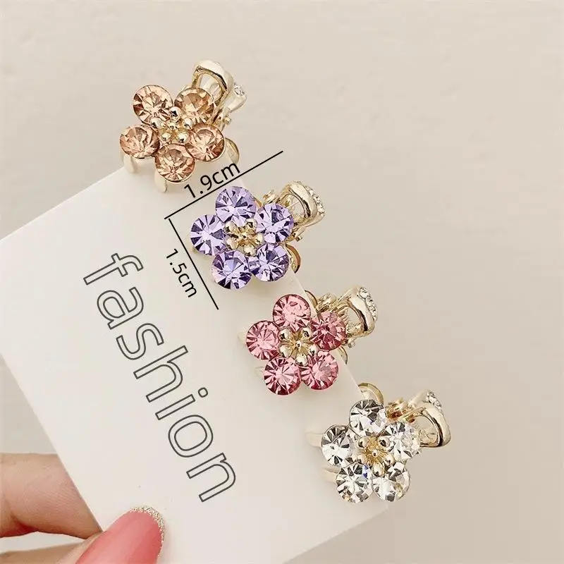 4 Stück Mini-Haarspangen mit Strass-Blumen, glänzendem Kristall und stabilem Goldsockel, perfekt für Zopf-Styling und den täglichen Gebrauch – Detail 7