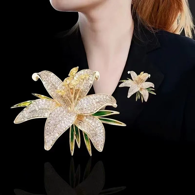 Luxury Lily Flower Brooches For Women Girls Full Rhinestone Beautiful Plants Brooch Versatile Corsage Clothing Accessories Gifts