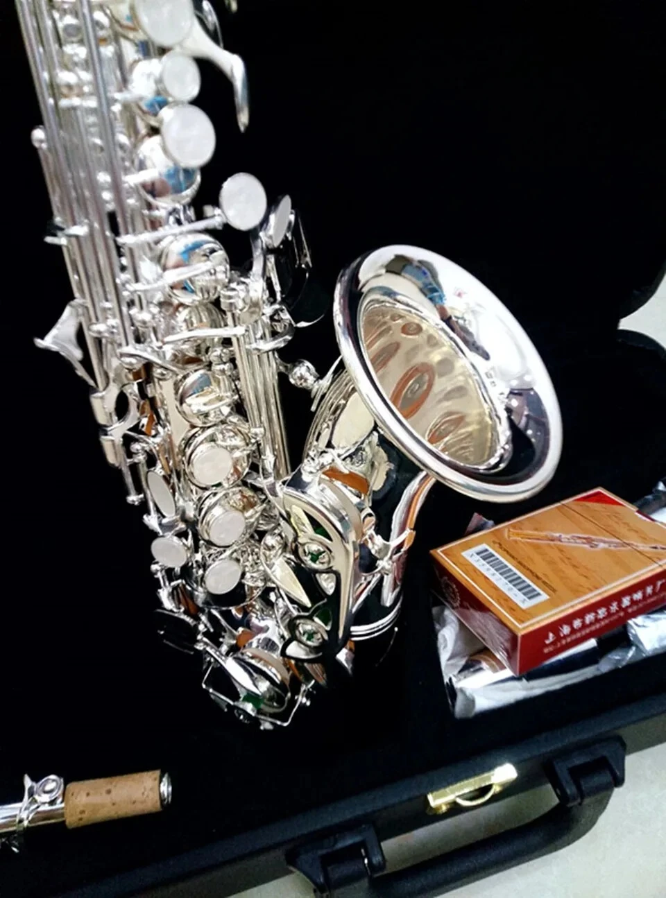 

2026 hot new SC-9937 Curved Neck Soprano Saxophone B Flat Brass Silver Plated Sax With case