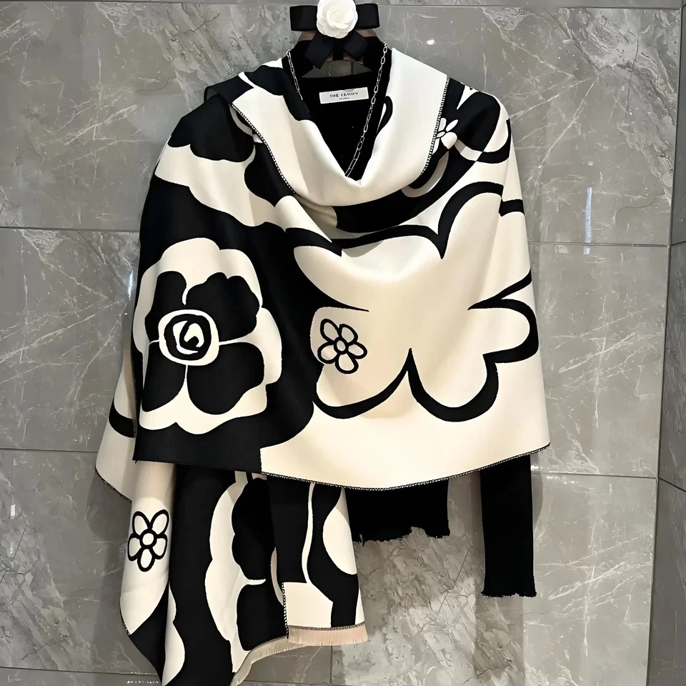 Shawl Outer Outfit for Women 2025 New Air-conditioned Room, Spring and Summer High-end Sense, Versatile Black and White Scarf