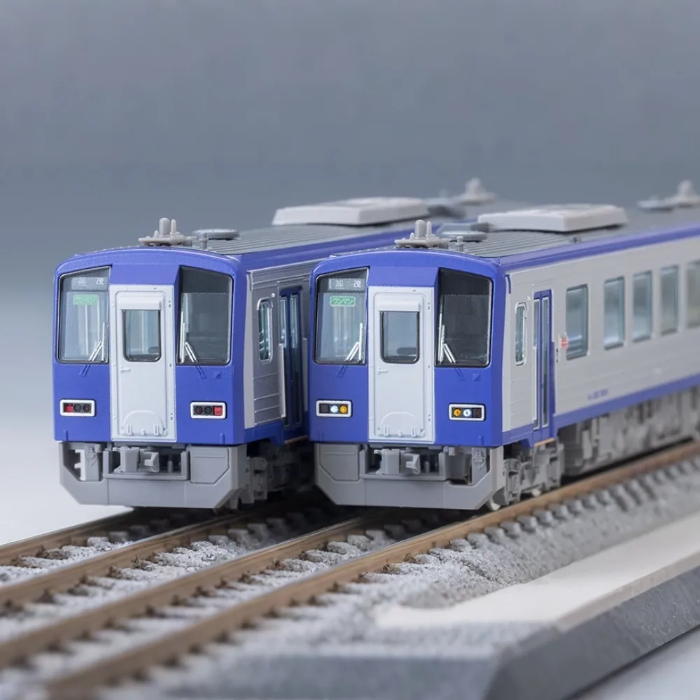 TOMIX N Type 1/160 Model Train 120-300cc Diesel Pneumatic Locomotive Model 98143 2-car Set One Motor One Trailer A Boys Toy Gift