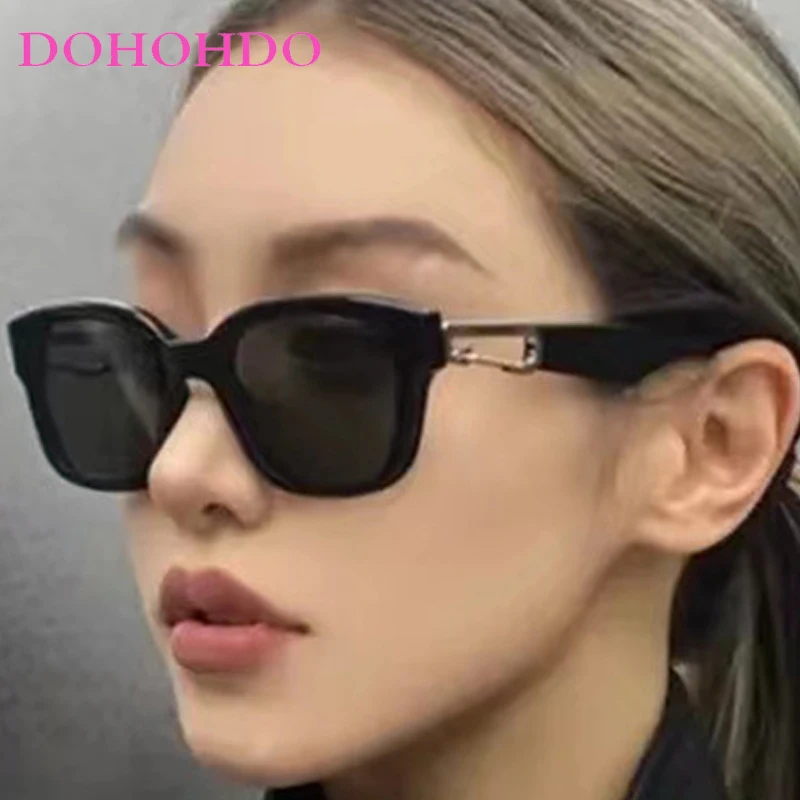 

Trendy Square Women Sunglasses Luxury Designer Vintage Men Shades Outdoor Summer Traveling Driving Eyewear Female UV400 Lentes