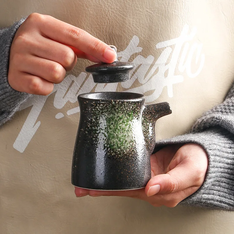 Japanese Ceramic Oil Pot Soy Sauce Vinegar Bottle Creative Vintage Seasoning Box Salt Sugar Chili Jar Kitchen Seasoning Bottle