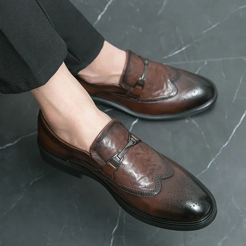 Men Business Dress Shoes PU Horsehead Buckle Decorative Block Carved Loafers Shoes British Style Comfortable Banquet Shoes