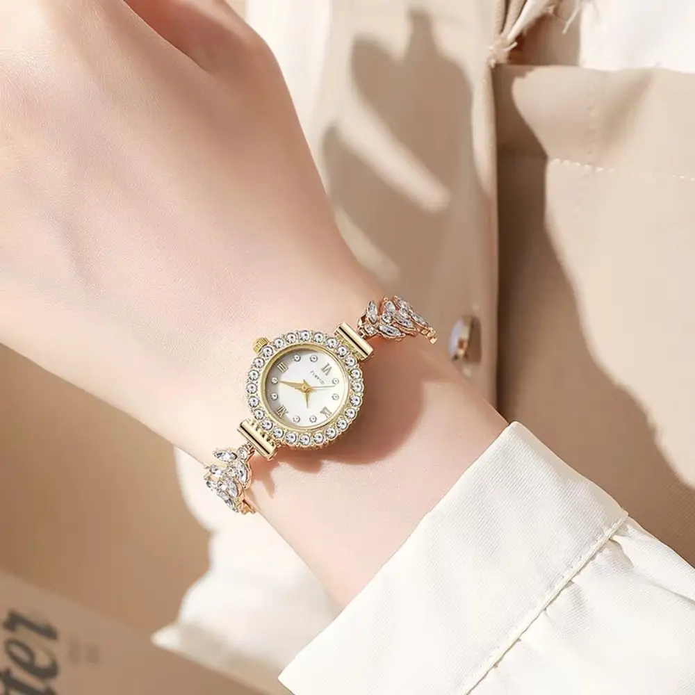 

Slim Strap Ladies Quartz Watch Round Dial Small Dial Women Quartz Watch Leaf Design Pull Adjustable Rhinestone Watch