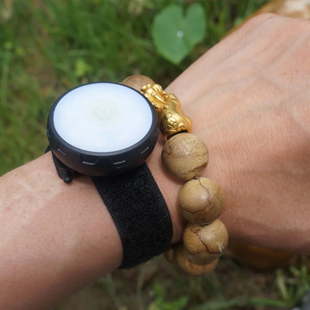 

Clip on LED Running Light Strobe Safety Gear Enhanced Visibility Any Weather Condition Easy Use Secure Attachment