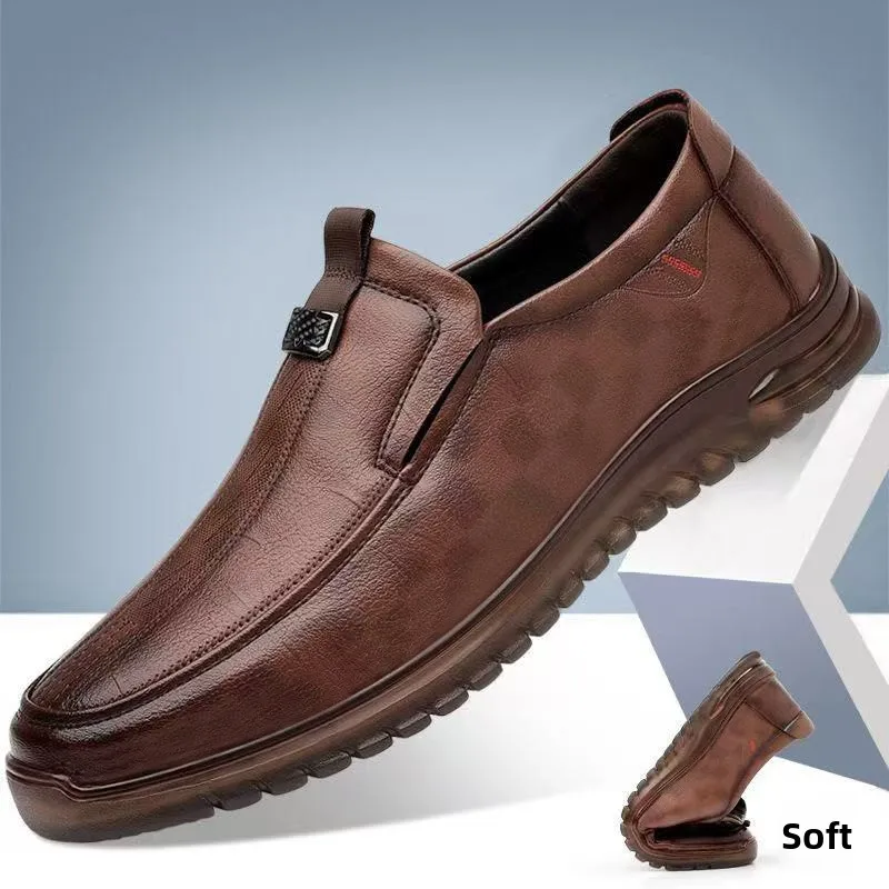 Zapatos casuales de cuero suave para hombre, sin cordones, transpirables, de tacón plano, punta redonda, para conducir, estilo papá, ideales para primavera.