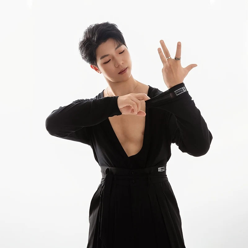 

2025 New Latin Dance Tops For Men Big V-Neck Shirts Chacha Rumba Tango Dress Adult Male Latin Performance Stage Wear DQS18104