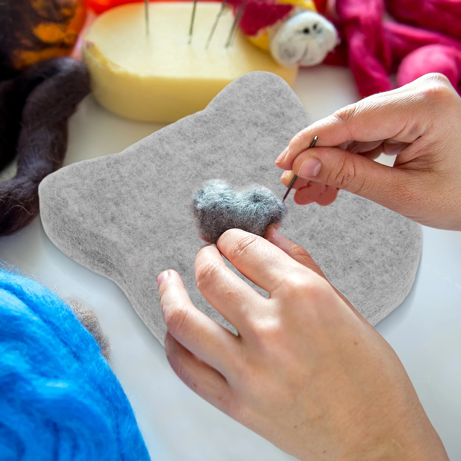 แผ่นรองทำงานสักหลาดขนสัตว์แบบหนา สำหรับงาน DIY ขนาด 15x15x3 ซม.  แผ่นรองทำงานสักหลาดขนสัตว์