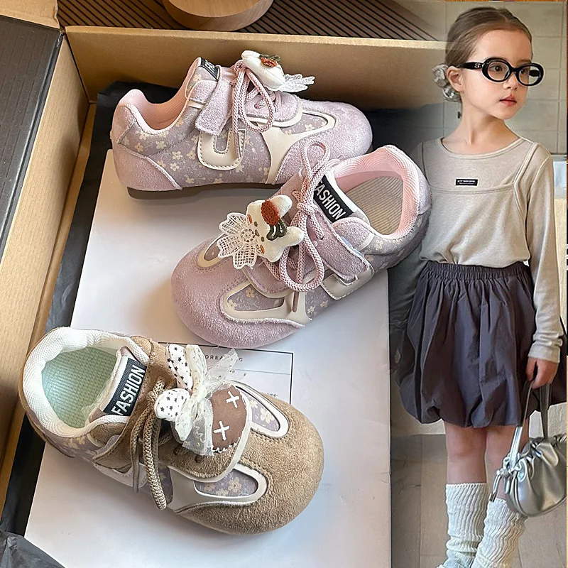 

Детские спортивные кроссовки с милым зайчиком, повседневная обувь для детей, мягкая подошва, новинка 2026 года, модные и удобные детские туфли