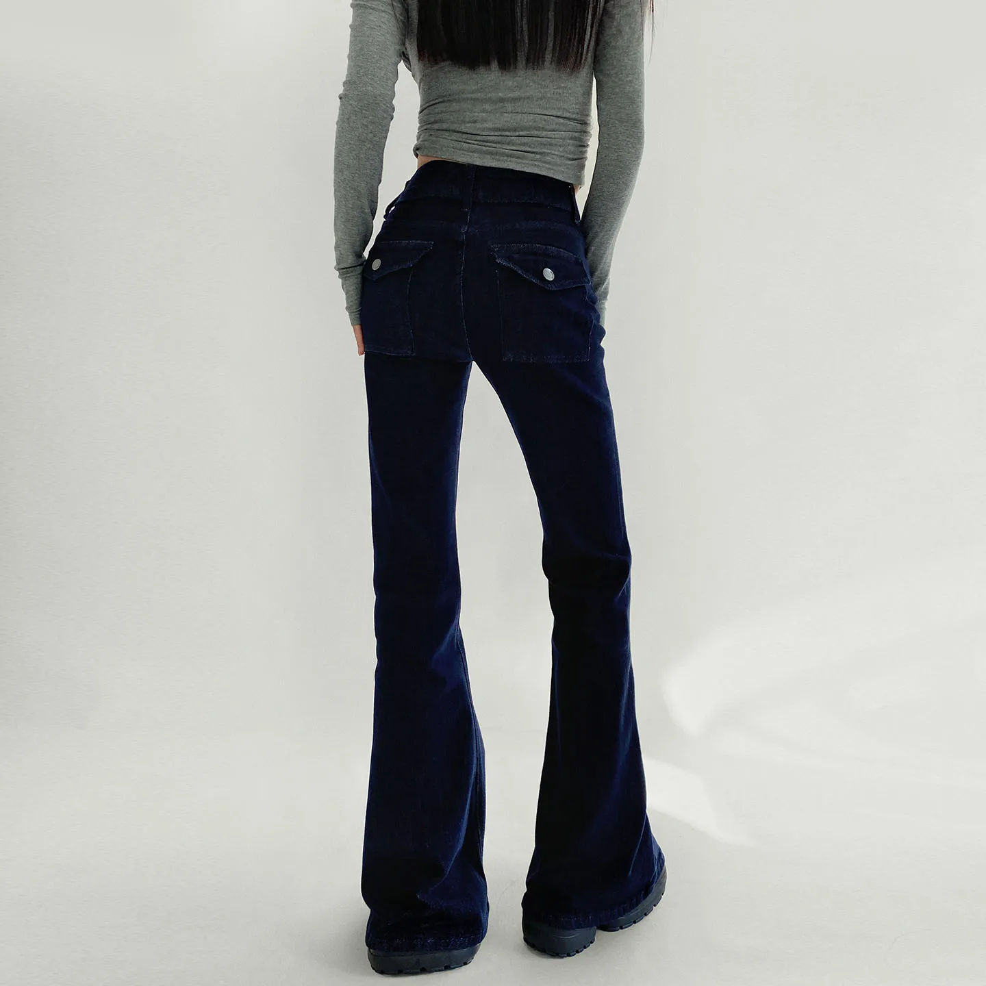 Slim Fit Hoge Taille Micro Flared Jeans Dames Herfst 2025, Originele Kleur Elastisch Drapey Denim Hoge Taille Knoopsluiting