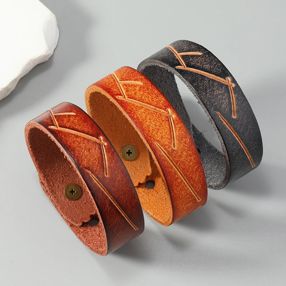 Retro Distressed Carved Cow Leather Wrist Bracelet Brass Screw Fastener Adjustable Band Casual Unisex Street Accessory