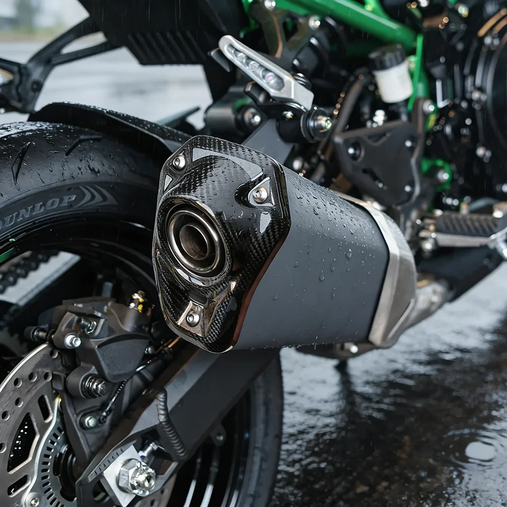 For Kawasaki Z900 2017 to 2026 Exhaust Pipe Carbon Fiber Style Heat Shield Cover Muffler Protector Guard Moto Accessories