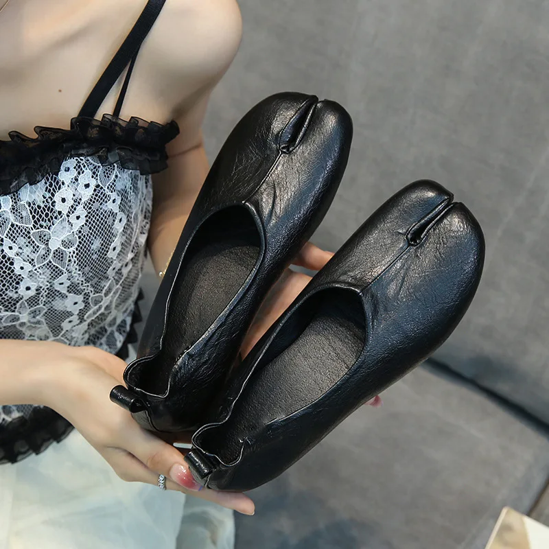 2025 Tabi Shoes Women Slip on Casual Loafers Chunky Heel Shoe Soft Moccasins New Fashion Split Toe Shoes Zapatos De Mujer