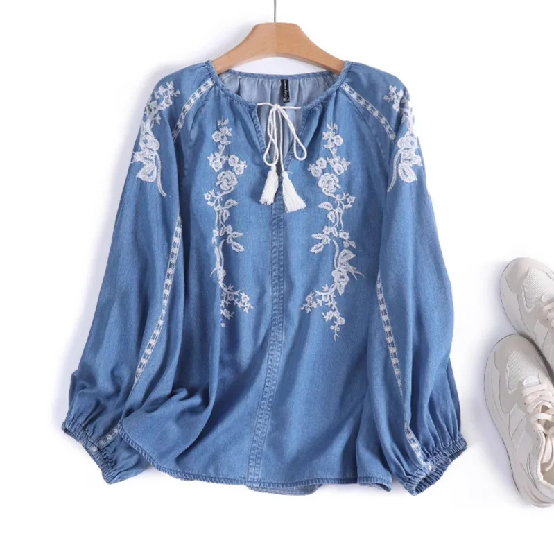Frauen Denim Bluse Top Blume Stickerei Laterne Hülse Runde Kragen Spitze Up Quasten Vintage Shirt Tops 2025, Herbst Streetwear