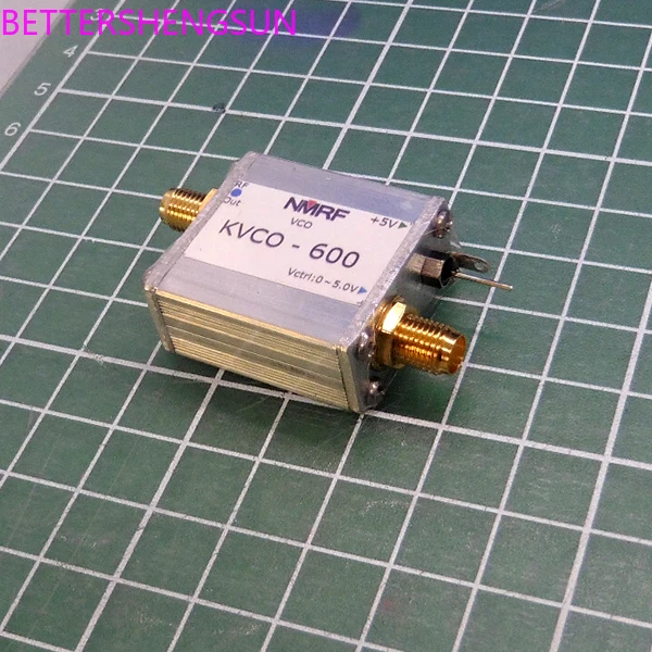 

550-750MHz RF microwave voltage controlled oscillator VCO, can be used for sweep signal source,SMA interface