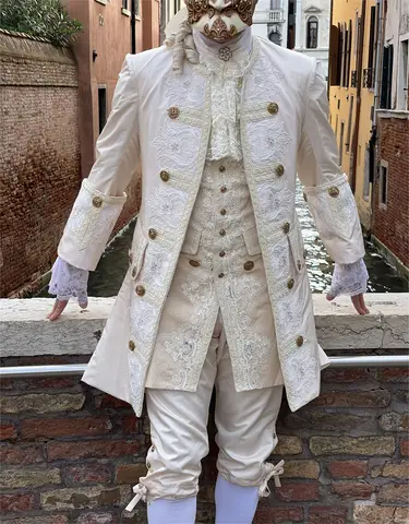 1770s Men’s Baroque Rococo White Ball Gown Costume King Prince Court Aristocratic Men’s Dress Suit Luxurious Groom’s Suit