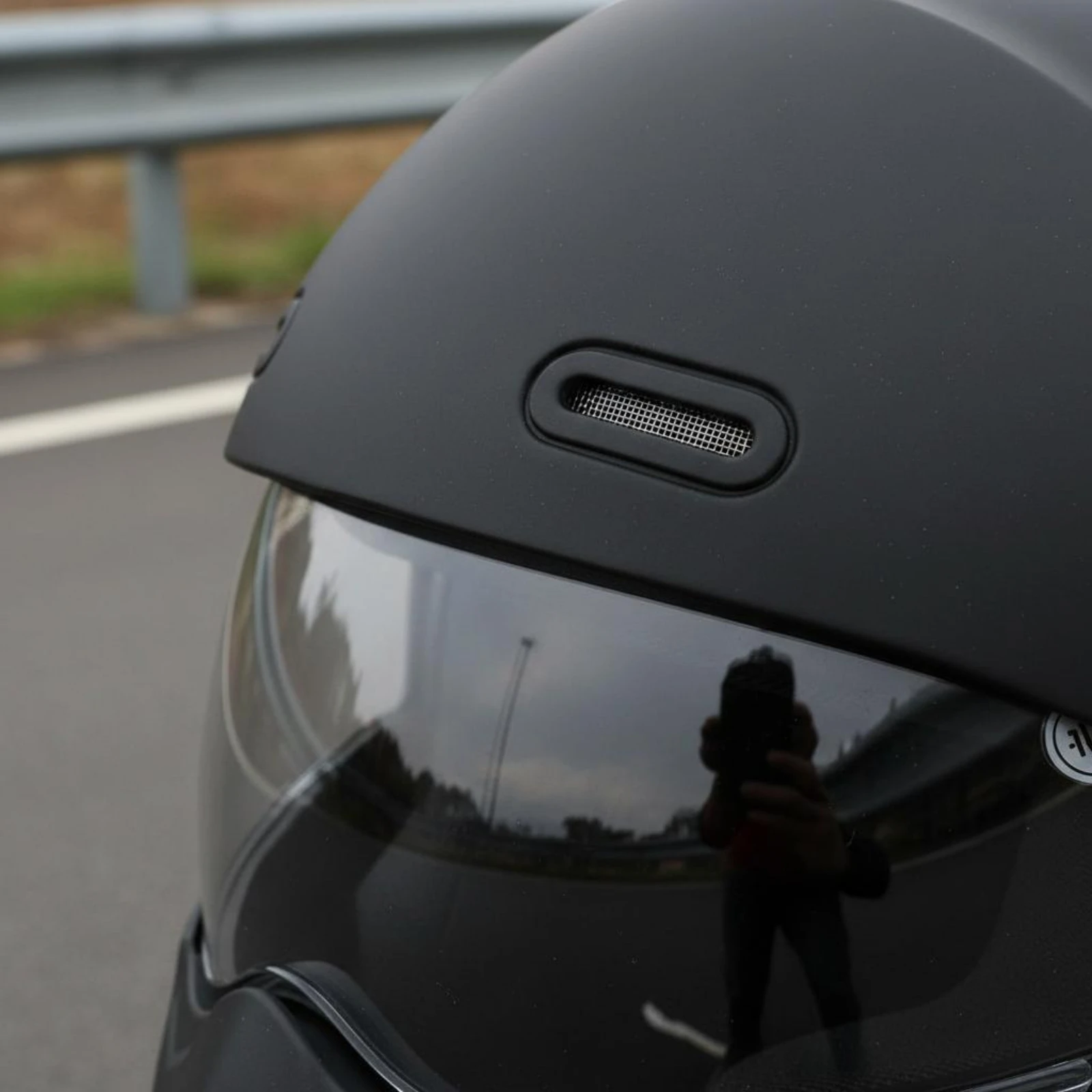 Retro Motorcycle Helmet Removable and Cleanable Liner Adjustable Motorcycle Helmet Safety Headwear Aerodynamic Design for Women