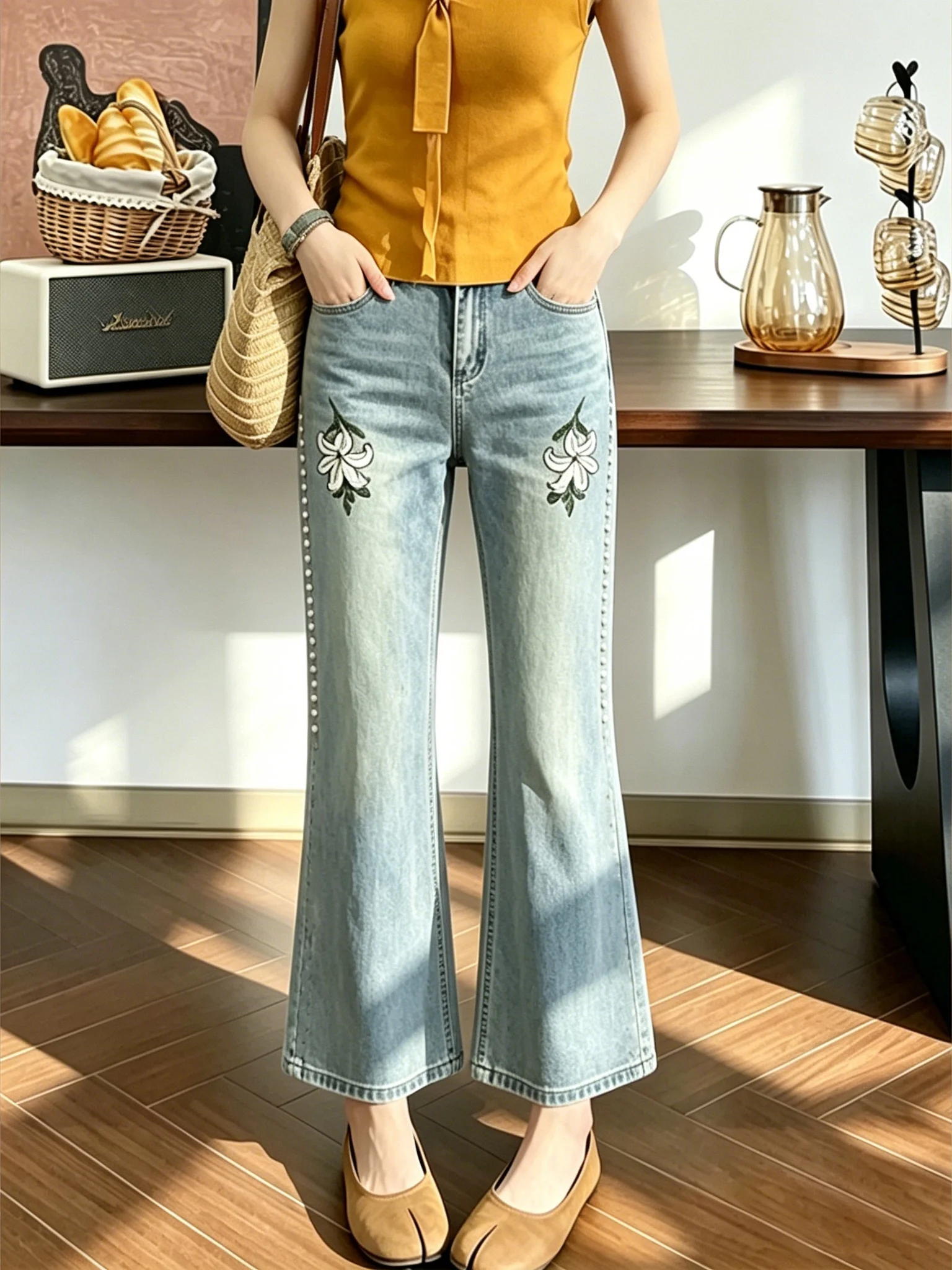 Heavy Embroidery Flower Design Women's Jeans High Waist Micro Flare Casual Long Pants Summer Fashion Slimming Versatile