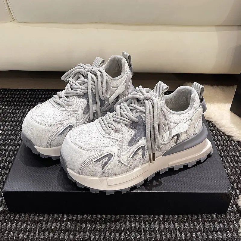 

Women's Casual Sneaker 2026 Spring Autumn New Fleece Sneakers Chunky Platform Dad Shoes Sports Shoes Footwear