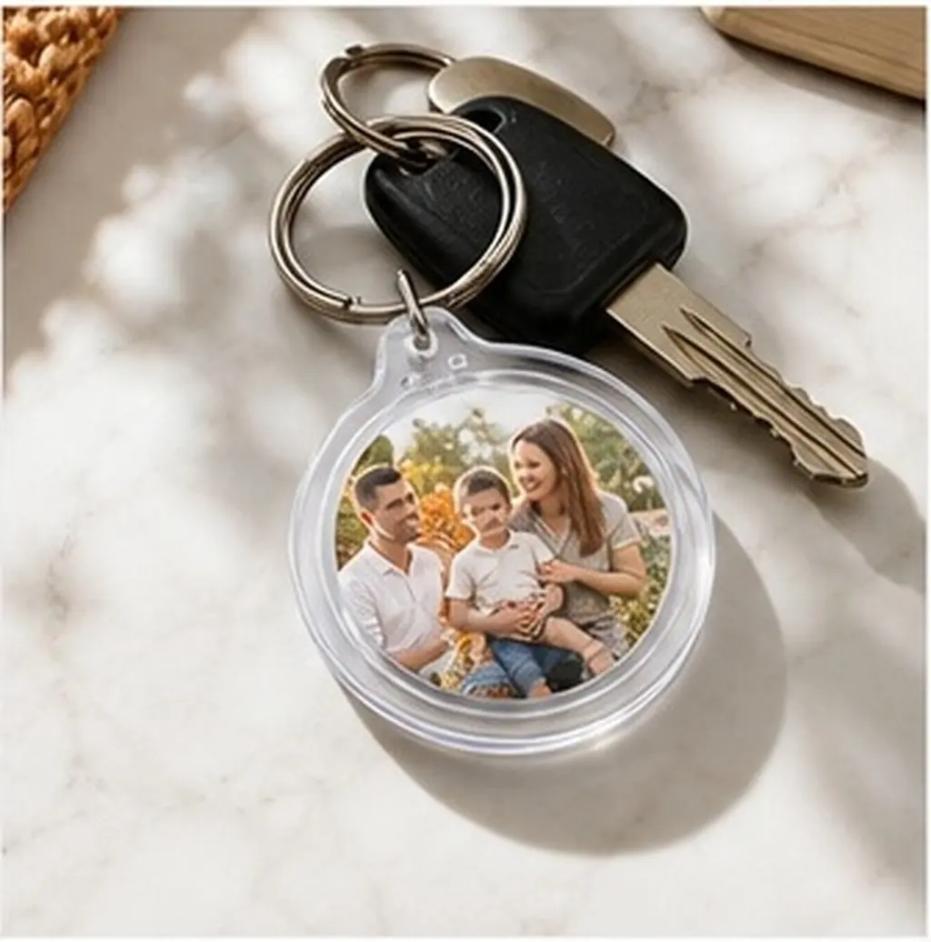 80Pcs Photo Frame Keychain Acrylic Mini Clear Keyring Holder 36Mm Compact Lightweight Secure for Keys Bags Travel Daily Carry