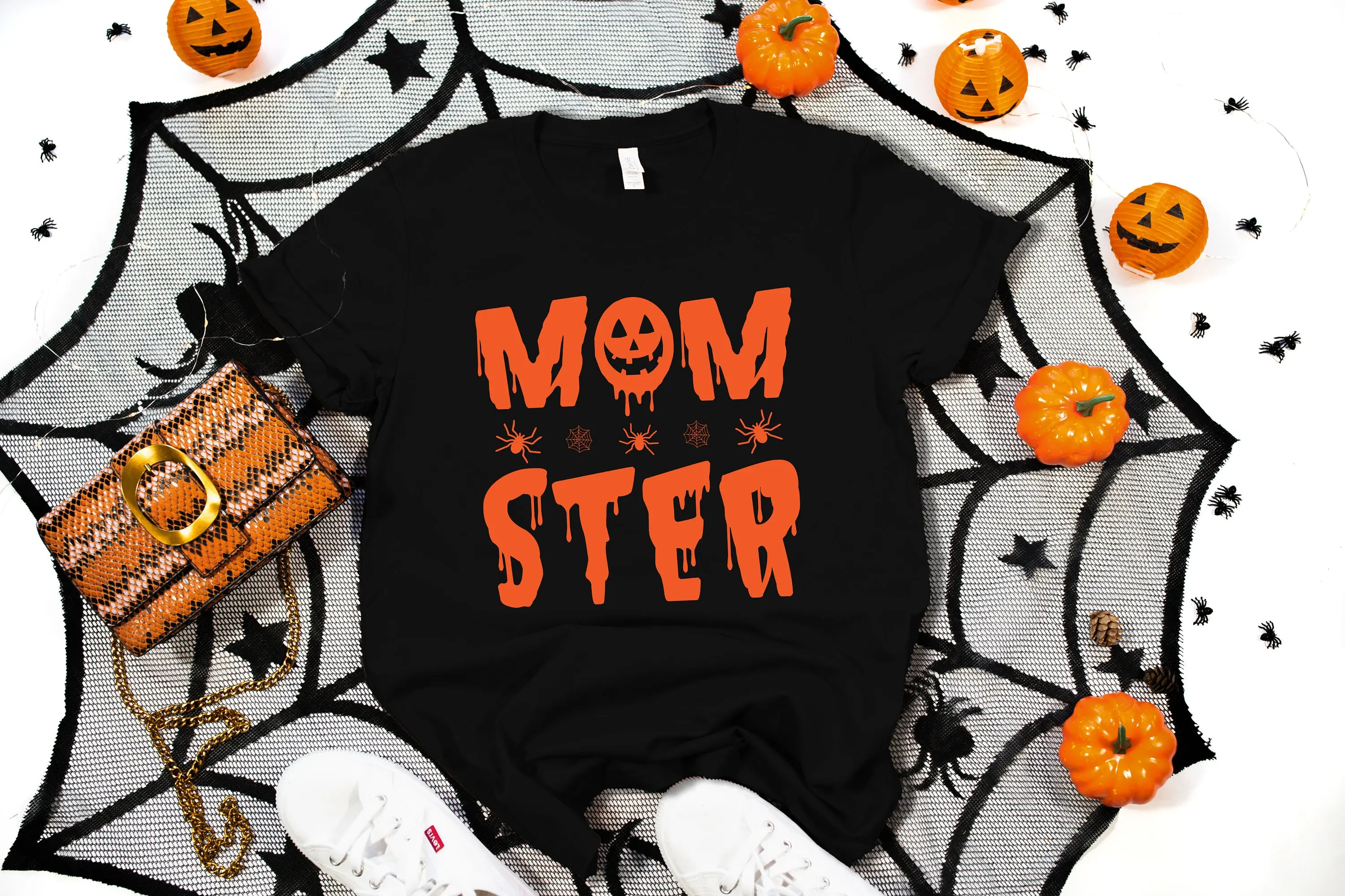 Momster T Shirt Halloween Mom Scary Pumpkin for Cute Womens Fall Funny