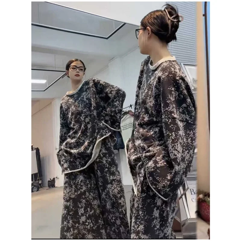 

Комплект из двух предметов: худи с длинным рукавом и широкие брюки, унисекс, весна-осень, модный китайский стиль, повседневная спортивная одежда, большие размеры (до 300 фунтов)