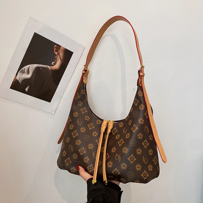 

Elegant Minimalist Leather Shopper Bag For Business Women Casual Vintage Large Capacity Simple
