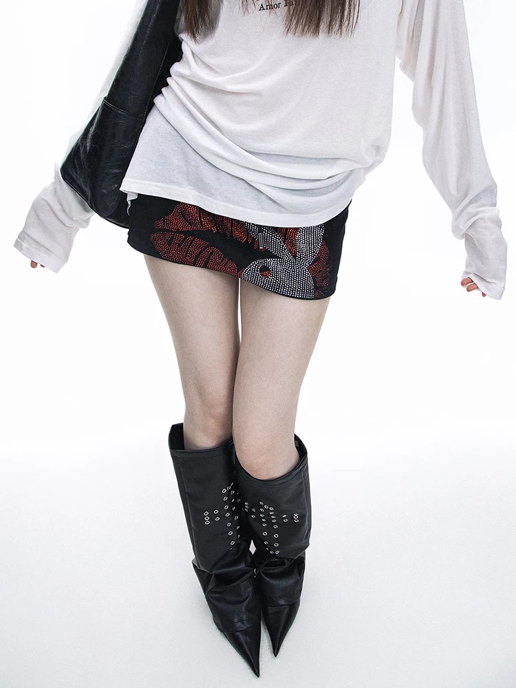 [EAM] Black Rivet Pu Leather Leg Warmers Knee Sleeve Personality Women New Fashion Tide All-match Spring Autumn 2026 1DK0291