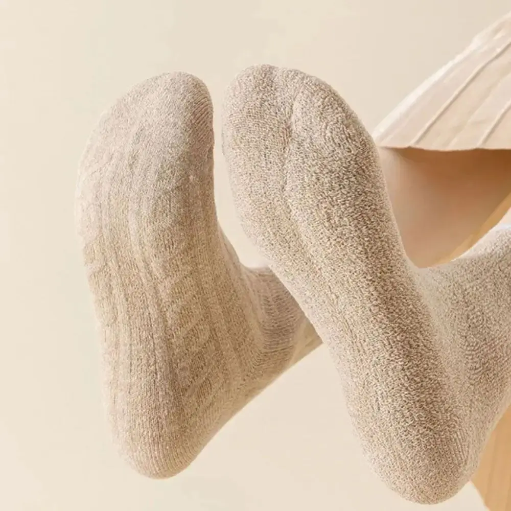 1/5 أزواج الشتاء الدافئ سميكة جوارب من الصوف. الصوف مكافحة البرد المرأة جوارب يمكن السير بها على الأرض بلون سلس البولي القطن الثلوج الجوارب #5
