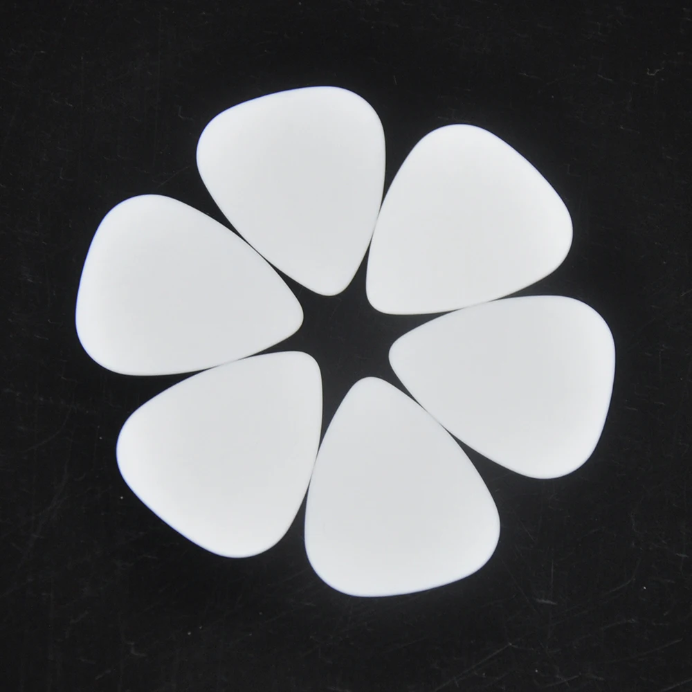 100pcs Medium 0.60mm 0.71mm Delrin Guitar Picks Plectrums White