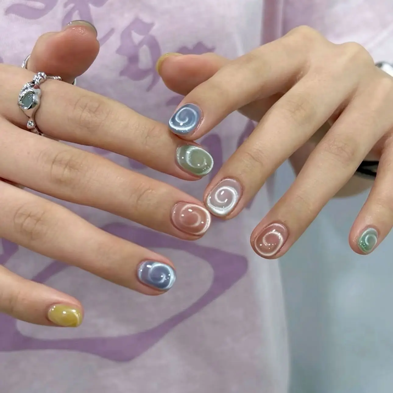 

10Pcs Handmade Short Round Press on Nails Shiny Colorful Cat Eye French Gradient Design Sweet Cool Fake Nail Wearable Spice Girl