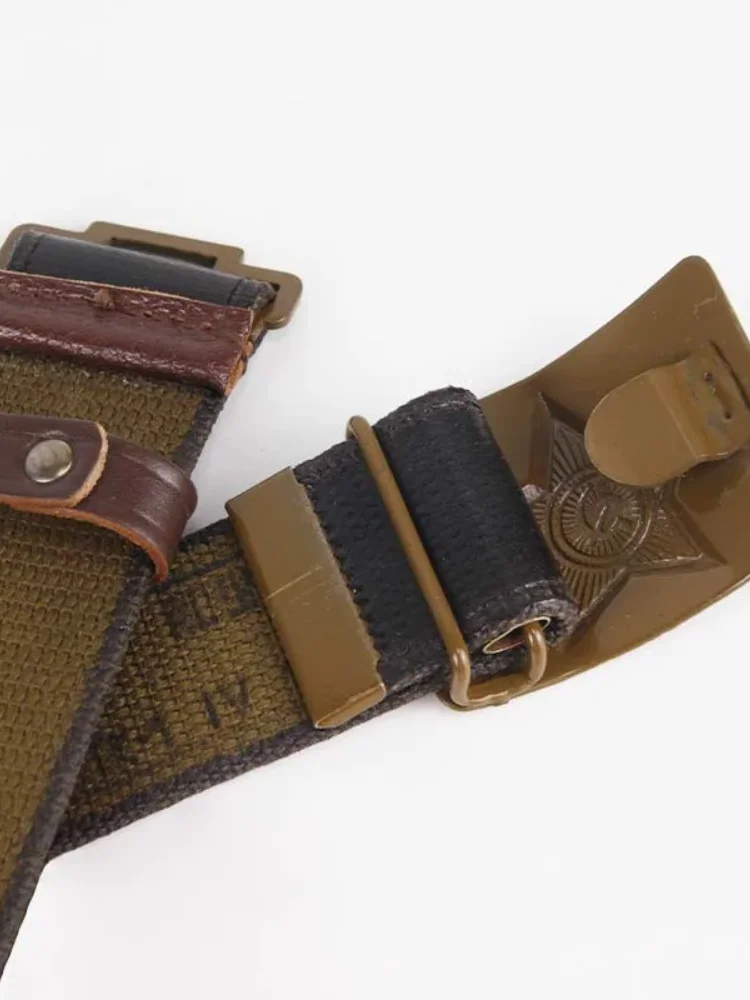 

Оригинальный предмет советского производства: Полевой ремень армии СССР М69/М81 для пехоты, тактический ремень с резиновой обмоткой на холщовой основе.