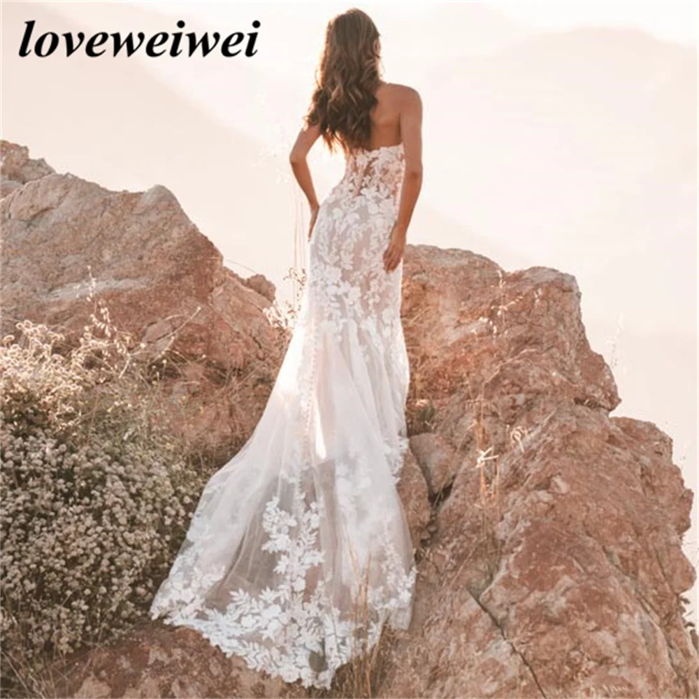 Boho Mermaid Wedding Dress For Women Modern Lace Applique Bridal Gowns Custom Made V Neckline Elegant Button Back Bride Dresses