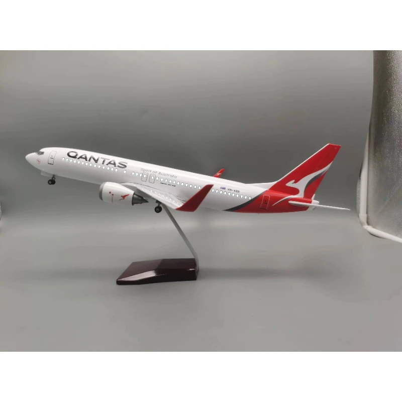 1/80 ขนาด 47 ซม.ออสเตรเลีย Qantas Airlines เครื่องบิน B737 Light Diecast เรซิ่นเครื่องบินรุ่นของเล่นคอลเลกชันจอแสดงผลของขวัญแฟน