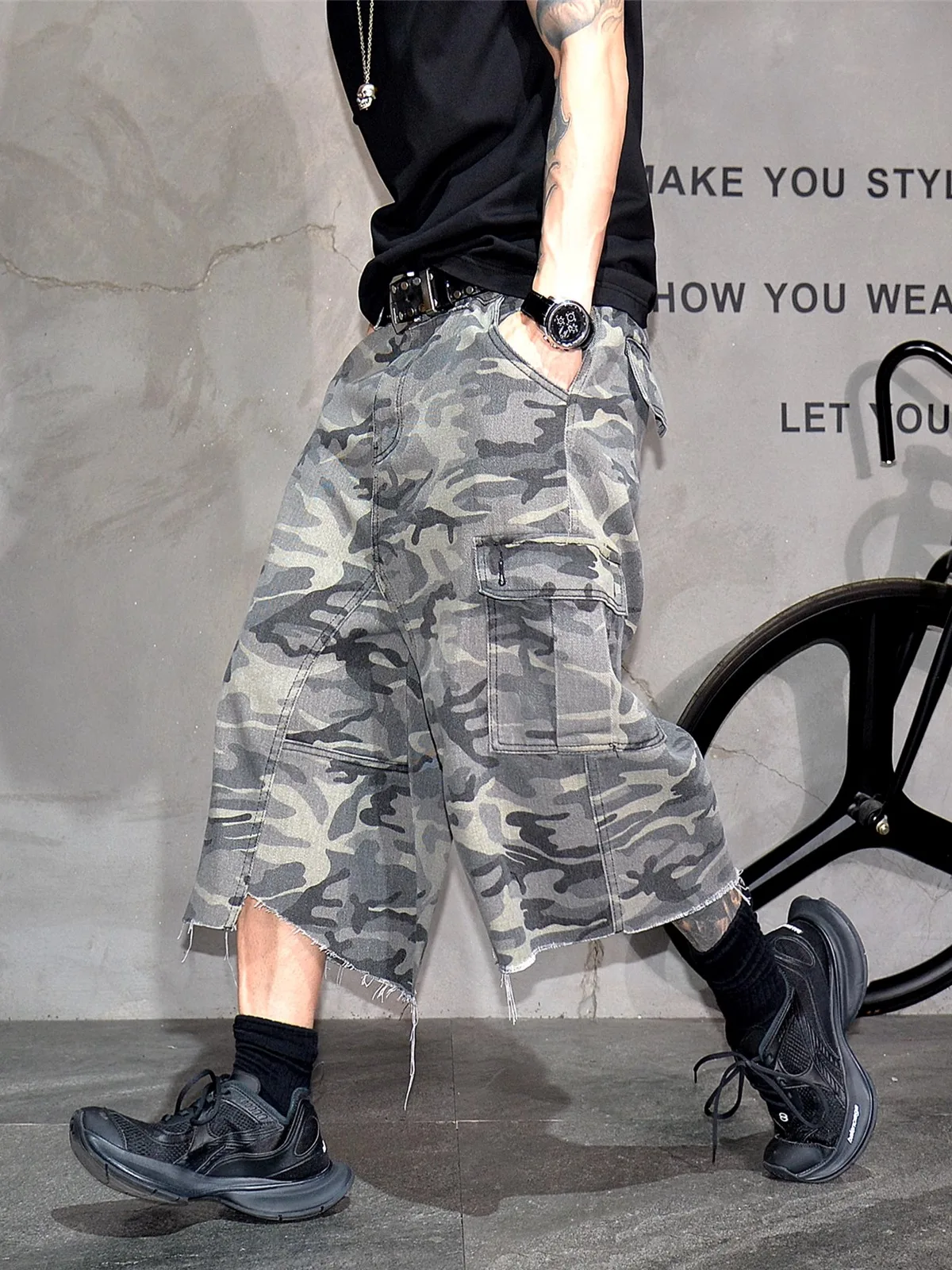 

Камуфляжная рабочая одежда в американском стиле ретро, мужские уличные свободные широкие брюки на семи футов, модные городские повседневные брюки