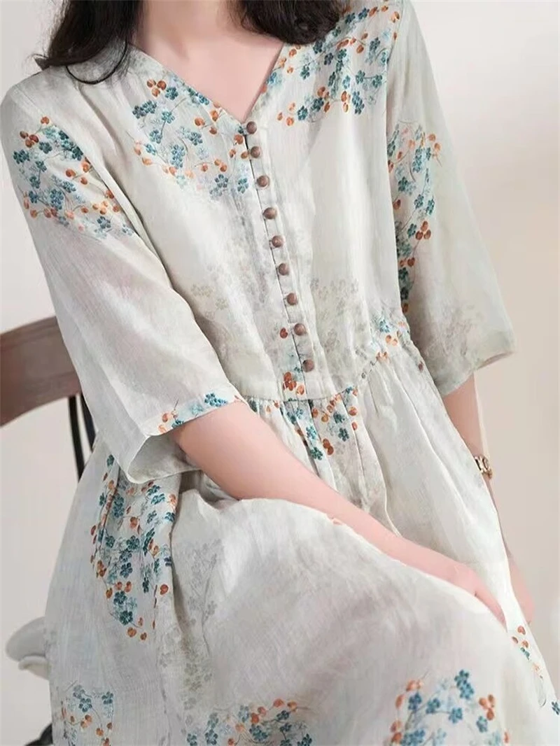 Elegantes Sommerkleid mit V-Ausschnitt und Blumenmuster für Damen, 2025, langer Druck, Damenbekleidung, Vintage-Stil, elastische Taille, Baumwollleinen, langer Rock für den Strand