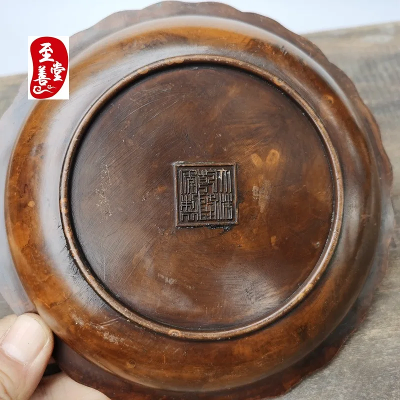 Antique-style decorative pieces for the living room, featuring a patina effect, imitation antique alloy, and a Guanyin figure wi