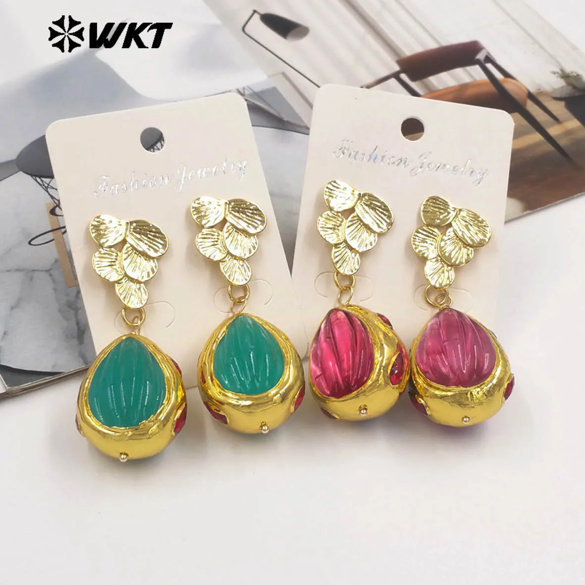 

WT-E805 High Quality 18K Gold Plated Hand Carved Colorful Glaze Waterdrop Shape Earrings For Female Party Wearing Jewelry