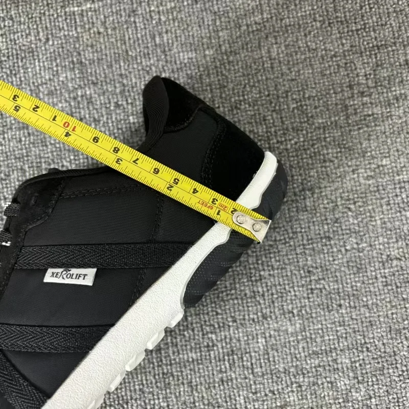 

Men's and Women's Professional Table Tennis Shoes Mesh Breathable Badminton Shoes Outdoor Fitness Volleyball Shoes