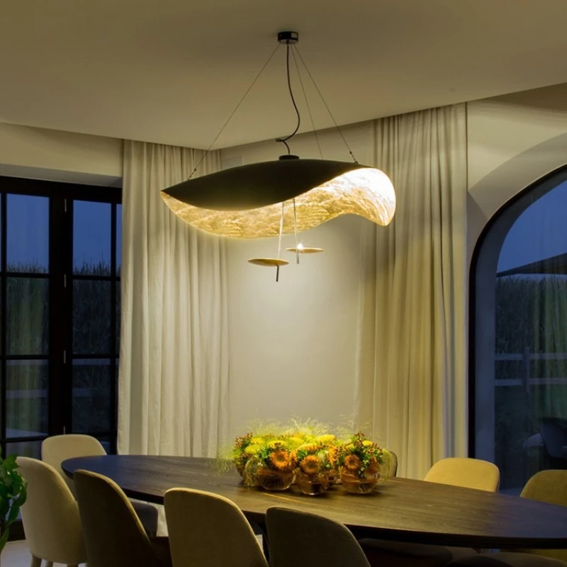 American Retro Golden Pendant Light Living Room Villa Exhibition Hall Clothing Store Advanced Atmosphere Decoration Luminaire