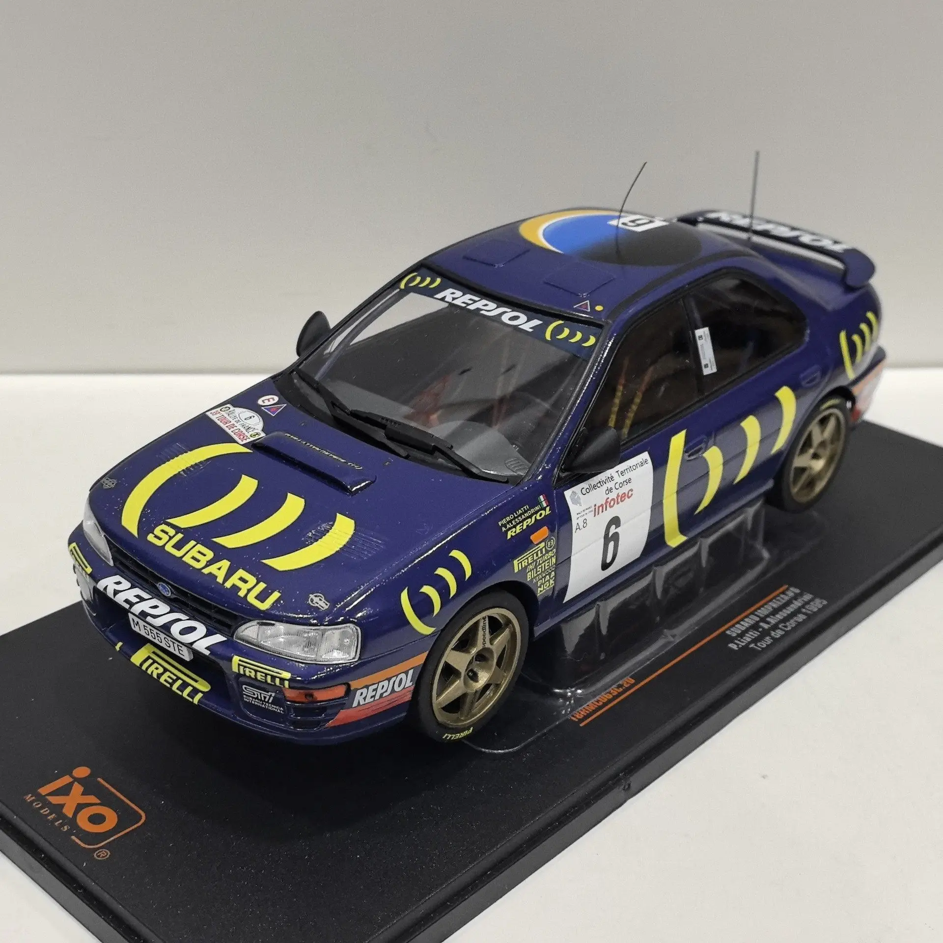 Lackfehler und -defekte bei Diecast IXO 1/18 Maßstab IMPREZA #   6 1995 Rallye-Auto R2 Legierungsautomodell