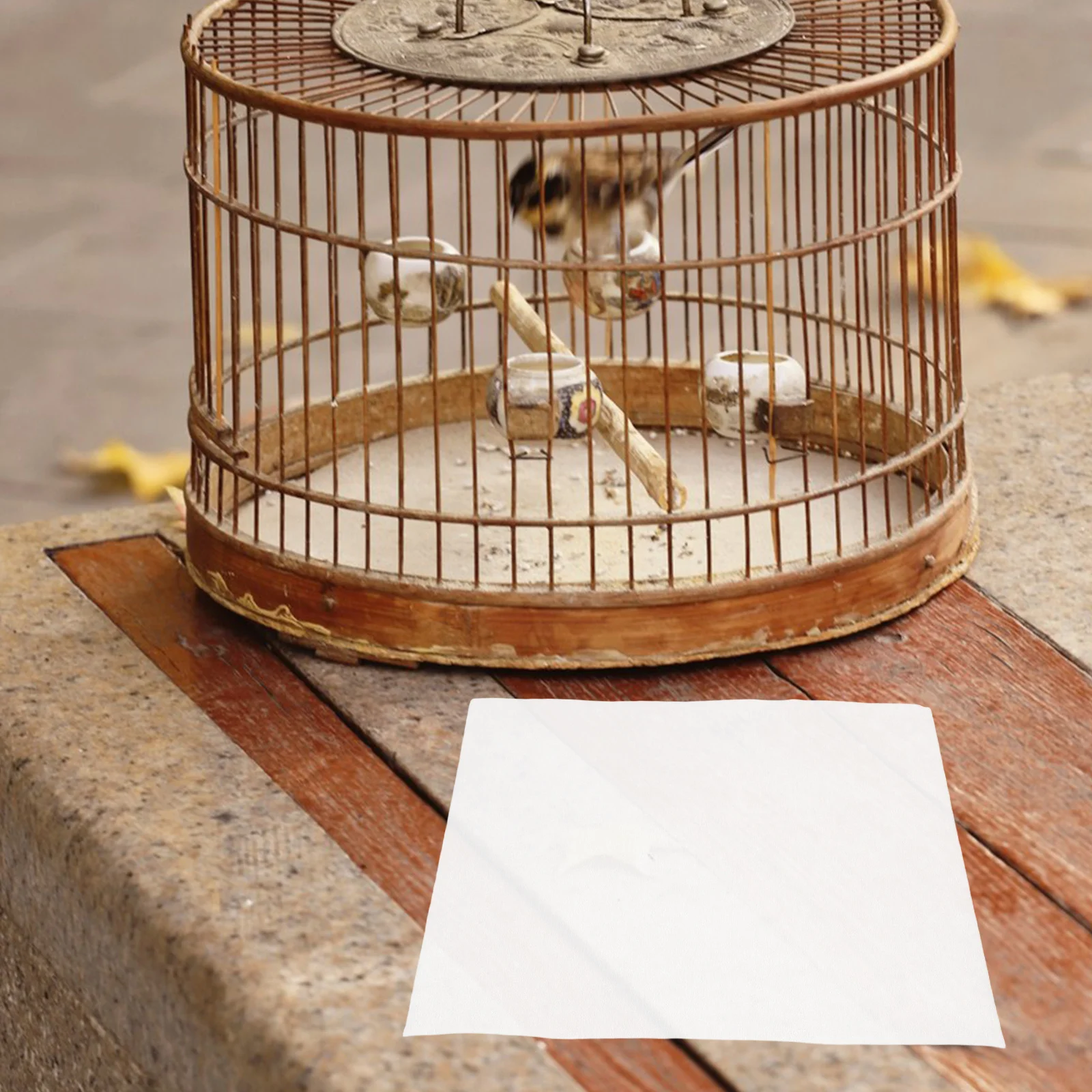 

300Pcs Bird Cage Liners Absorbent Leak-Proof Disposable Pad Non-Woven Fabric Replacement for Parrot Cage Birdcage Absorbent Pad