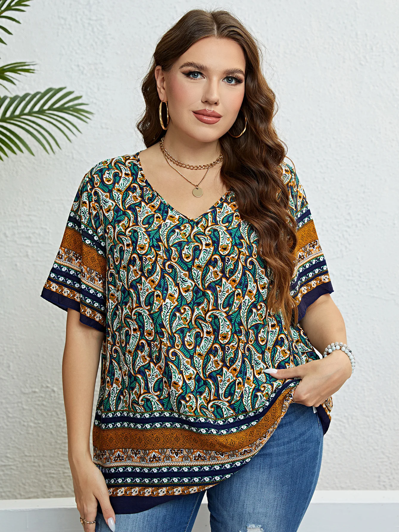 Plus Size tureckie wzory dekolt w szpic prosta bluzka damska 2024 nowa letnia z krótkim rękawem Boho Vintage luźna popy i bluzki