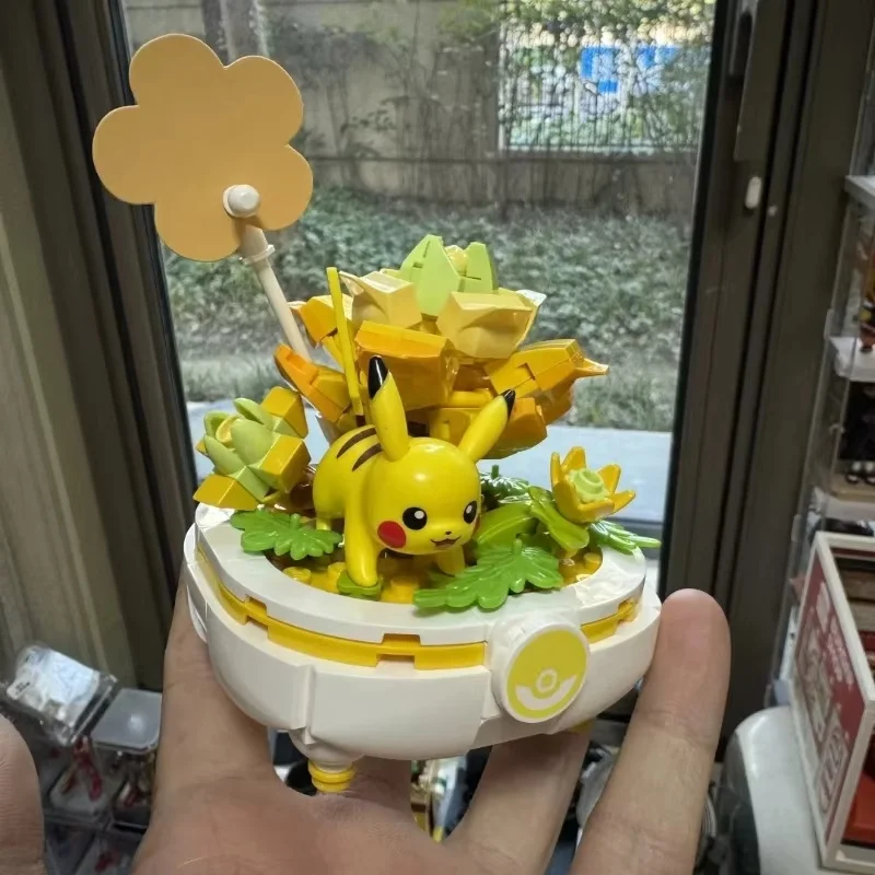 Keeppley Pokemon Building Blocks Pikachu Togepi Sylveon Sprigatito Flower Plant Potted Bricks Toy Desktop Decor Collection Toys