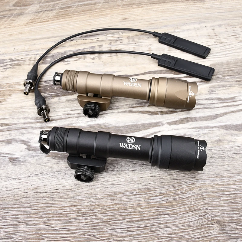 

WADSN Tactical M600 M600 SF SUREFIR Flashlight Metal 600 Lumens Scout Light High Power Airsoft Hunting Lamp Fit 20mm Rail