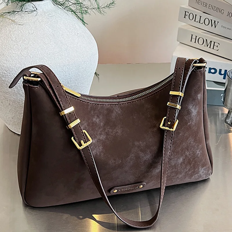 

2025 New Fashion Underarm Small Square Bag, Foreign Style Women's Light Luxury Niche High Value Single Shoulder Messenger Bag